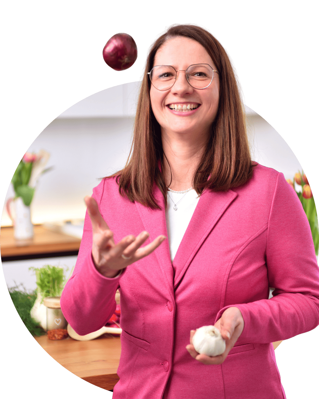 Hanna wirft Zwiebel nach oben